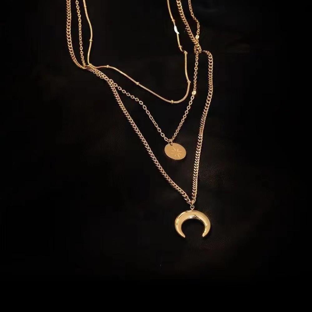 (NWT) Layered Vintage Trend Necklace.